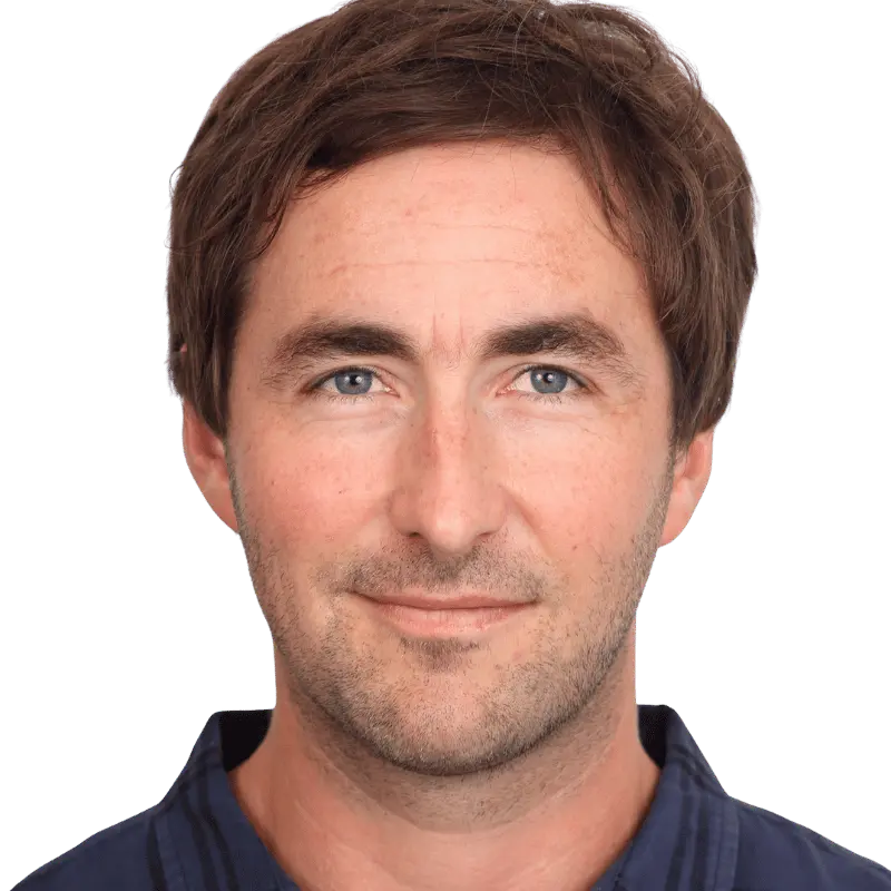 Sebastian Keller berät persönlich zur passenden Nähmaschine