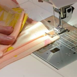 Janome Verdeckter Reißverschlussfuß 767-410-016