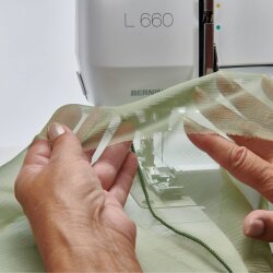 Bernina L660