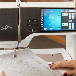 Bernina 790 ULTRA mit Stickmodul