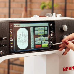 Bernina 790 ULTRA mit Stickmodul