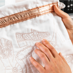 Janome Continental M17 Näh- und Stickmaschine
