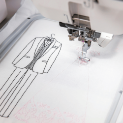 Janome Continental M17 Näh- und Stickmaschine