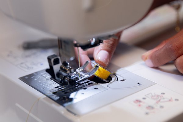 7-Punkt-Transporteur der Brother Innov-is A65 in Aktion