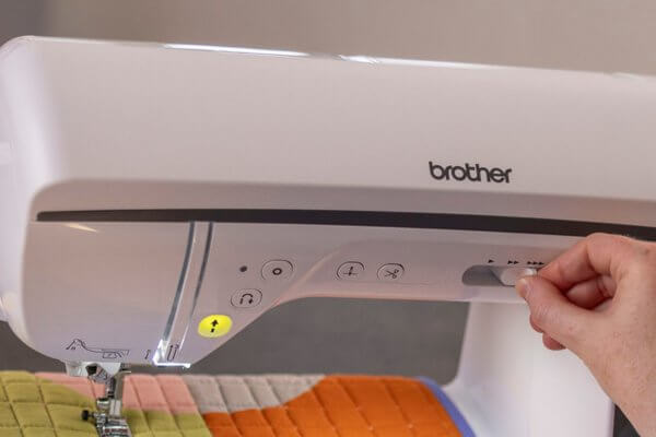 Brother Inventio NV1350 stufenloser Geschwindigkeitsregler